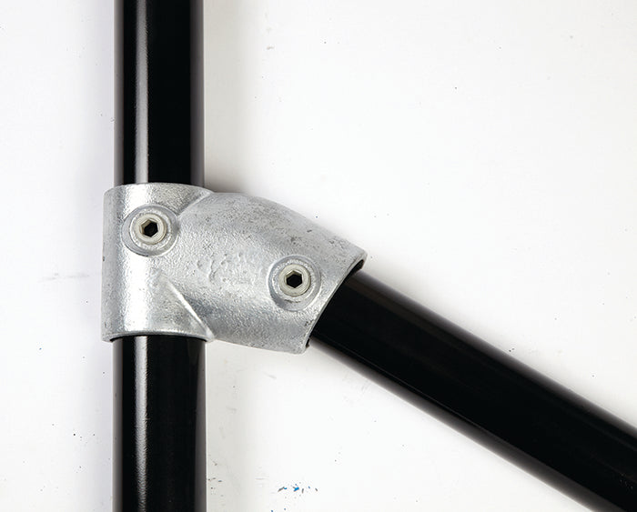Single Socket Slope Tee 11-30 Degree C229 Size 7(G32) Handrail Fitting, Galvanised