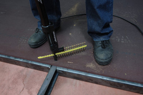 Quik Drive 6 x 45mm Truck Bed Floor Screws (Box of 1000) TB645E