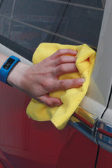 Yellow Micro Fibre Cloths in Dispenser (Box of 50) 37310