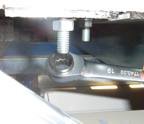 Carlous 4 In 1 Ratcheting Ring Wrench, 10mm(M6), 13mm(M8), 17mm(M10) & 19mm(M12). 225mm Long. CLS1700