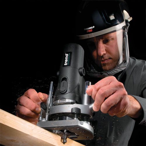 Trend 1/4 850W 1/4" Variable Speed Router 240V With Kitbox T4EK
