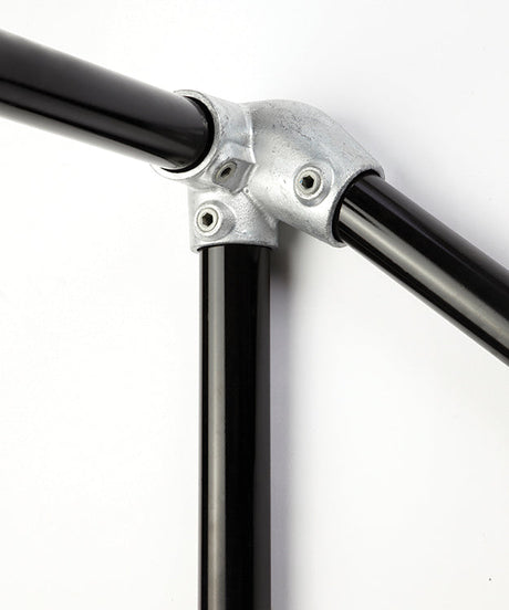 Right Hand Level Sloping Down Side Outlet  Elbow C201RH Size 7(G32) Handrail Fitting, Galvanised