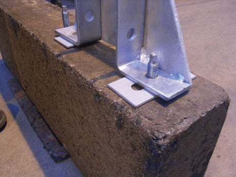 No.4 100mm x 100mm x 3mm with a 25mm slot (Suits bolts up to M24) Steel Metal Horseshoe Trouser Shim galvanised